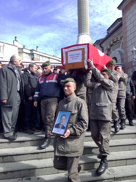 Gazi son yolculuğuna uğurlandı (1)