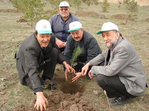 baharı fidan dikerek karşıladılar2