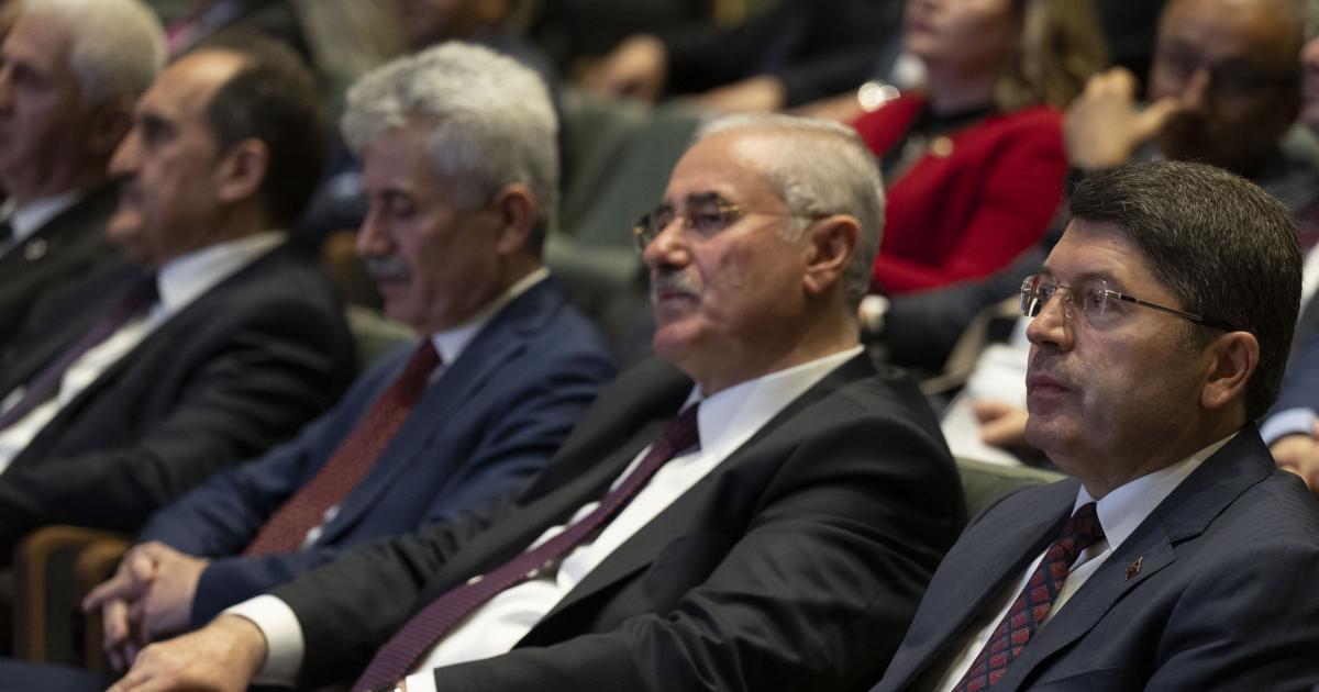 İçtihattaki çelişkilere son vermek bir yüksek mahkemenin öncelikli görevidir – Mahkeme Haberleri