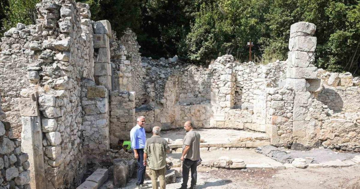 olimpos antik kentinde yeni buluntulara ulasildi lnZJU19F.jpg