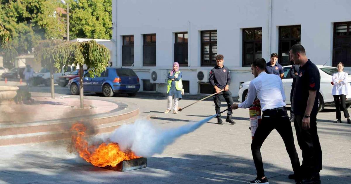 sakaryada belediye calisanlara acil durum egitimi verildi NDOmXcb7.jpg