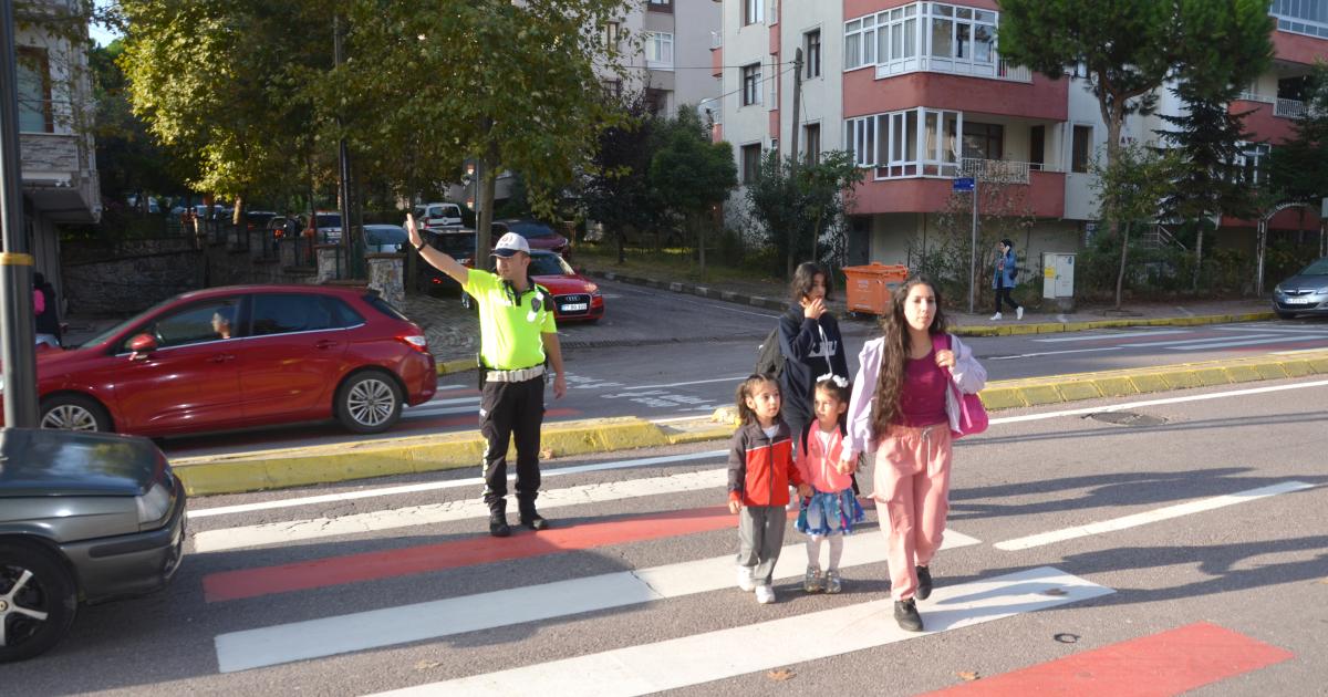 karamurselde okul servisleri denetleniyor H5r4W3Xi.jpg