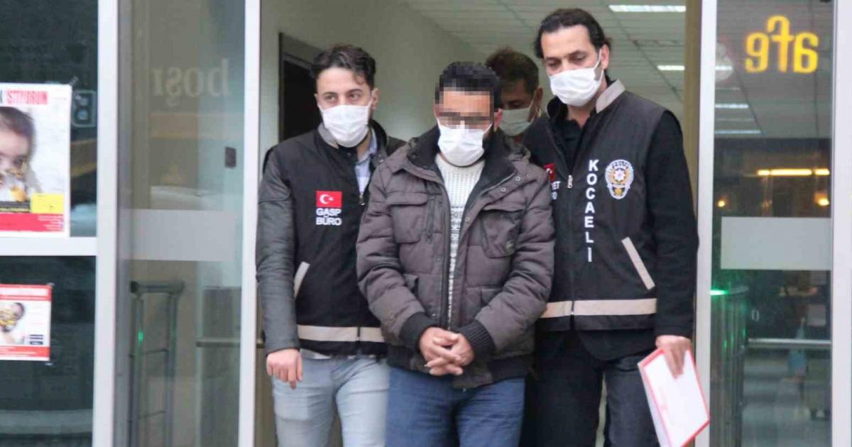 kocaelideki cinayetten yargilaniyorlardi tahliye edildiler DsA34Wc8.jpg