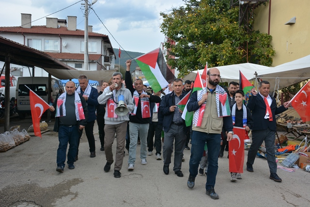 Mengen’de Filistin'e destek yürüyüşü yapıldı