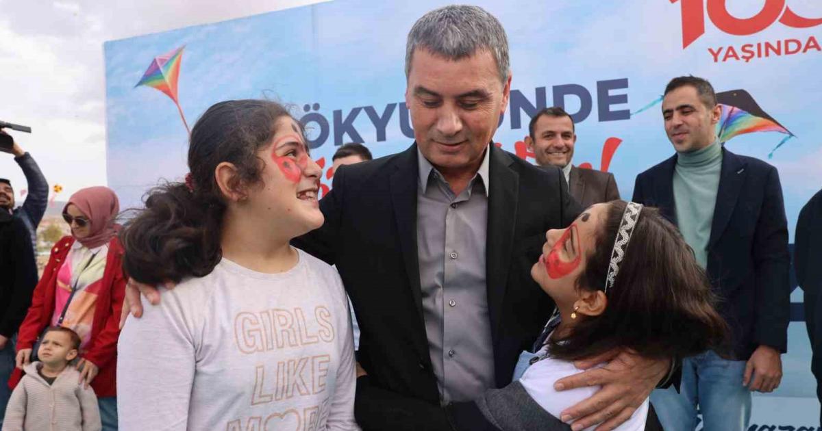 ankaranin ilcesinde ucurtma festivali duzenlendi P7xDlKMq.jpg