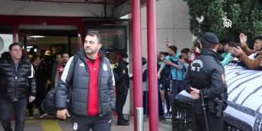 besiktas kafilesi samsuna ayak basti lV8MZmRI.jpg