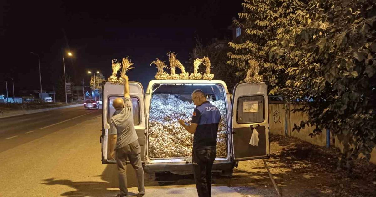 duzcede onlarca dilenci seyyar saticiya islem yapildi OfAqFVi2.jpg