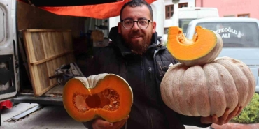 eskisehirin meshur kis kabagi tezgahlarda yerini aldi en guncel kabak fiyatlari mxbhIR52.jpg