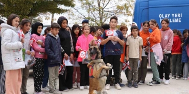 jandarma ekiplerinden ilkokul ve huzurevi ziyareti CdpjhEpb.jpg