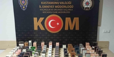 kastamonuda kacak parfum operasyonunda onlarca urun ele gecirildi KYMia5B3.jpg