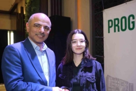 kocaelinin ilcesinde basarili ogrenciler odullendirildi pa2ycgs1.jpg