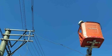 sakaryada kacak elektrik operasyonu kacakcilarin telleri boyle kesildi LAIIsWLW.jpg