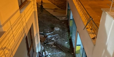 siddetli ruzgar ankarada olumsuz etkiledi jBndthN8.jpg