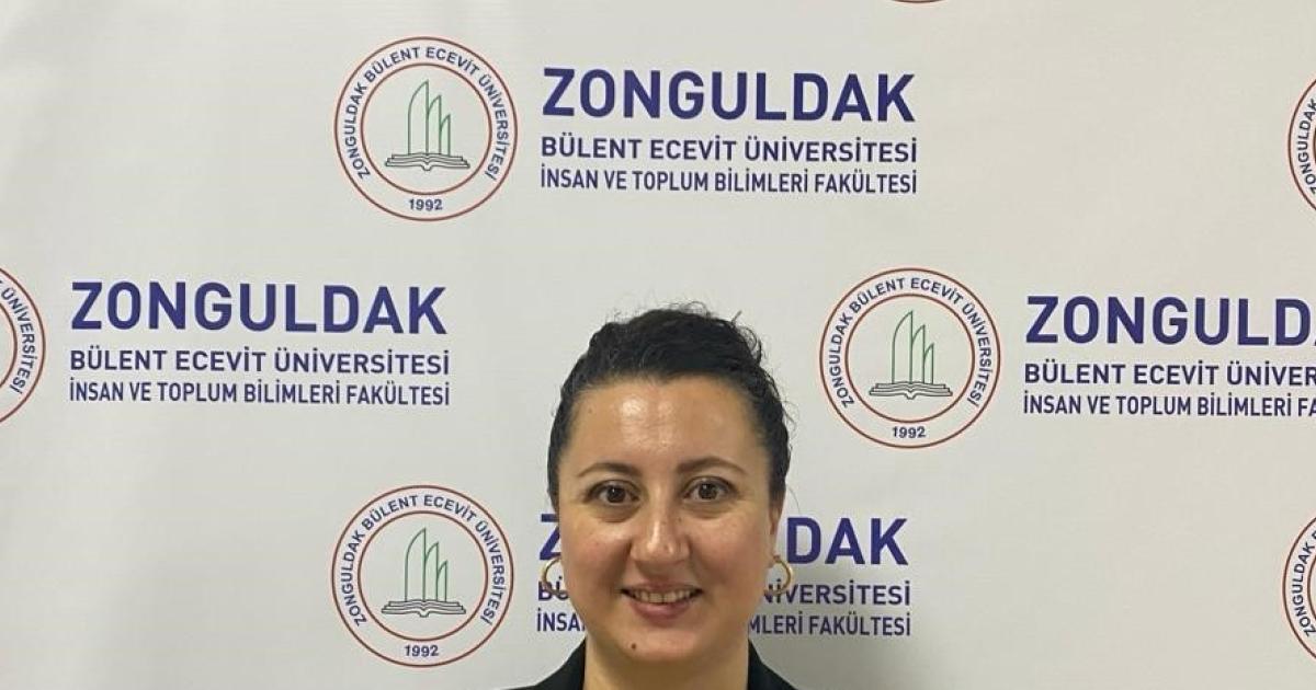 zbeulu akademisyenin doktora tezi odul aldi pD2kip84.jpg