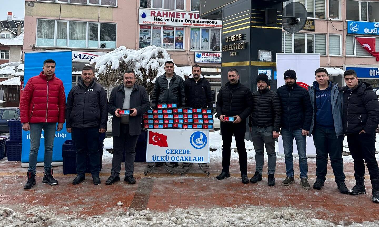 MHP Ülkü Ocakları Kandil İkramı