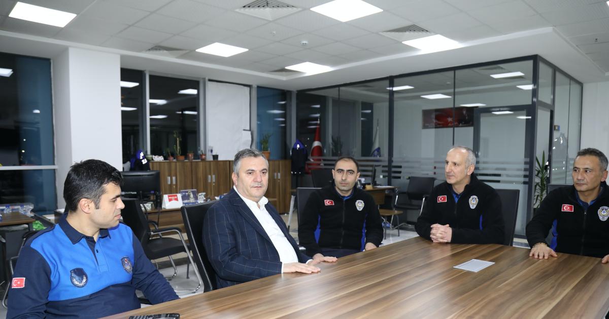 ankara cubuk belediye baskani demirbas yeni yila boyle girdi AsyTCzem.jpg