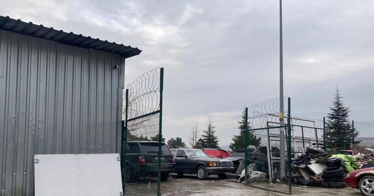 ankara sasmaz oto sanayisinde korkutan yangin kundaklama iddiasiyla bir kisi gozaltinda h7DQvQay.jpg