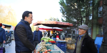 eskisehir adayi hatipoglu pazar esnafiyla gorustu zKxxg5kC.jpg