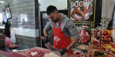 eskisehirde 8 ton dovme sucuk dagitilacak ffem6yzw.jpg