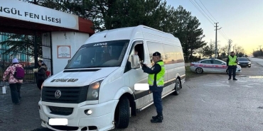 eskisehirde jandarma gozu okul servislerinde yapilan denetimde neler yasandi 8pUiiB4e.jpg