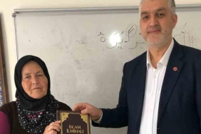 eskisehirli necla teyze 73 yasinda kuran i kerim okumayi ogrendi ZFvaAhi6.jpg