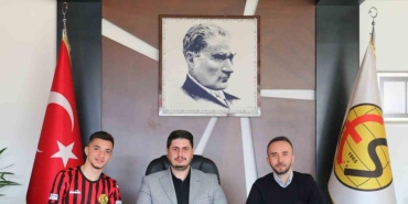 eskisehirspor 2 yeni transferini resmen duyurdu Jn9Y8Ugi.jpg