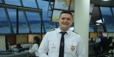 izmit korfezindeki deniz trafigi onlara emanet gESNk77w.jpg