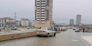 kastatamonu buz pistine dondu araclar kaza yapti yayalar yaralandi Ab4Ate77.jpg