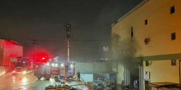 kocaelide boya fabrikasinda yangin cikti I4AHFG57.jpg