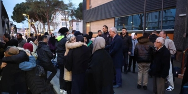 kutsal topraklardan donen derincelileri belediye baskani karsiladi JvdcOJhK.jpg