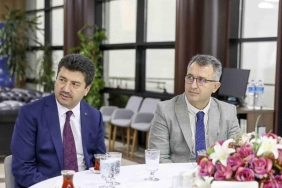 sakarya fikir sofrasinda enteresan seyler konusuldu jtFYExjT.jpg