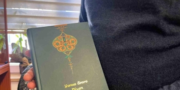 yunus emre ayri mi yoksa bitisik mi yazilir tartismasi v6zeE9eC.jpg