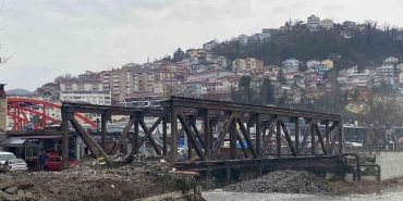 zonguldaktaki meshur koprunun son parcasi kaldi c1MX3eJI.jpg