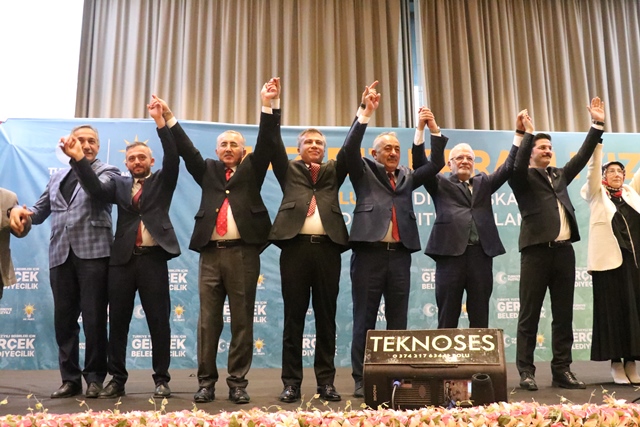 AK Parti'nin Bolu ilçe ve belde belediye başkan adayları tanıtıldı