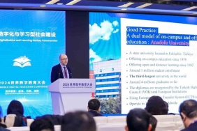 anadolu universitesi rektoru dunya capinda etkinlige katildi j6IpO9G2.jpg