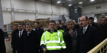 bakan yumakli samsunda kenevir fabrikasini inceledi uIzjDPIY.jpg