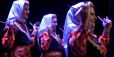 bartinda geleneksel dans solen havasi yaratti 1CR3TmVV.jpg