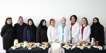 corumda kursa gittiler onlarca cesit peynir yapmasini ogrendiler MGz7fOvC.jpg