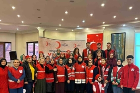 duzcede kizilay personeline hayat kurtaracak bilgiler verildi RjvK4VvO.jpg