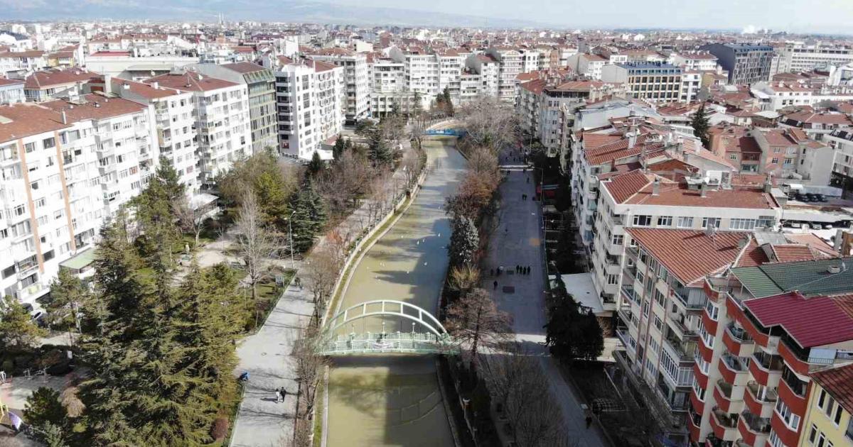 eskisehir porsuk cayinin son hali gorenleri hayrete dusuruyor KepYdzYn.jpg
