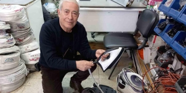 eskisehirde 67 yasindaki ustanin sevdasi elektrikli ev aletleri MP7rp8L5.jpg