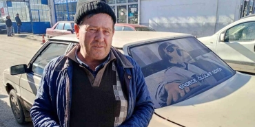 eskisehirde arka cama yapistirilan replik ilgi cekti kOjdSzWB.jpg