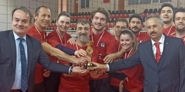 eskisehirde yarisan ogretmenler odullerini aldi 3ZHvVYX9.jpg