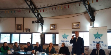 sakaryanin chp adaylarindan sakarya yerel kultur dernegine ziyaret uQs45SNC.jpg