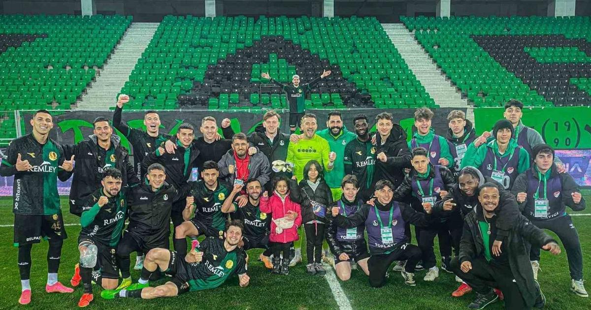 sakaryaspor galibiyet hasretini giderdi W6U4hNUf.jpg