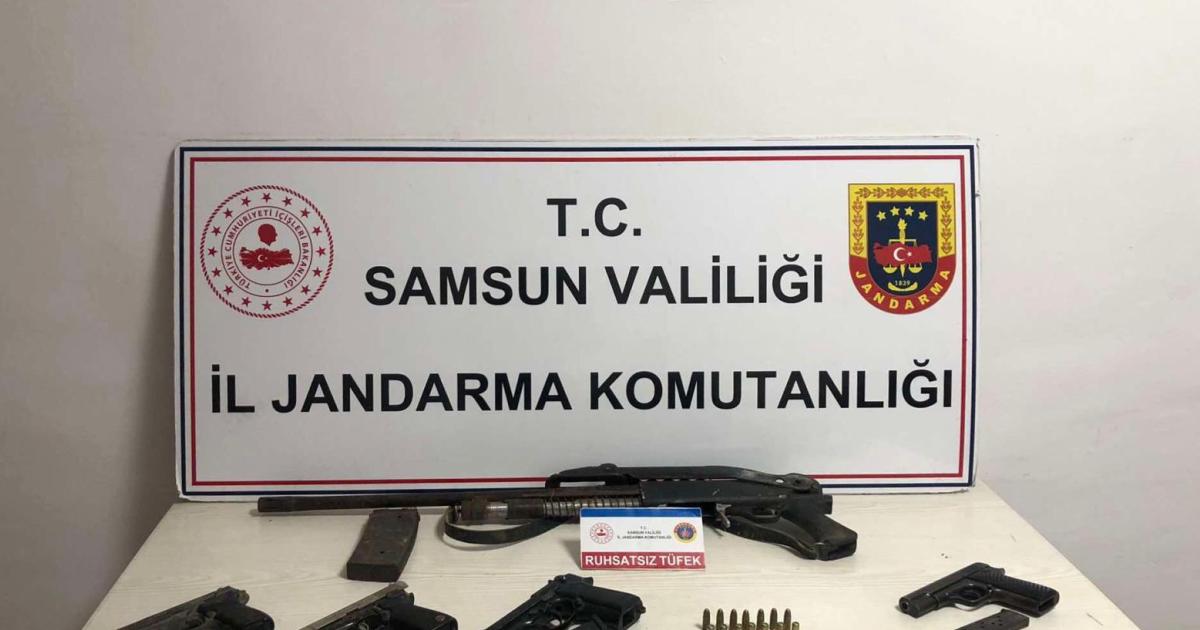 samsunda kacak gocek silah bulunduran kisi yakalandi BbT7KZpV.jpg