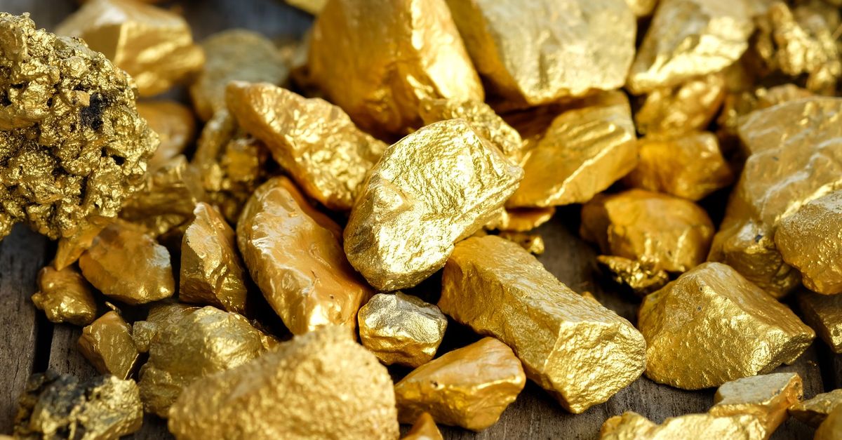 Altın Arama Saf Altın Toprak Maden Kazı