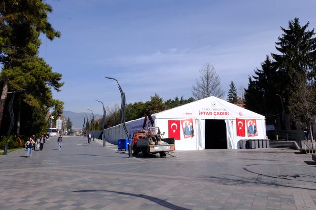 Bolu Belediyesi İftar Çadırı 1