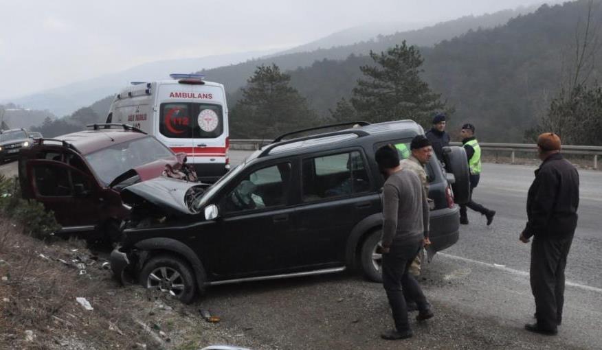Bolu'da Korkunç Kaza 4 Yaralı