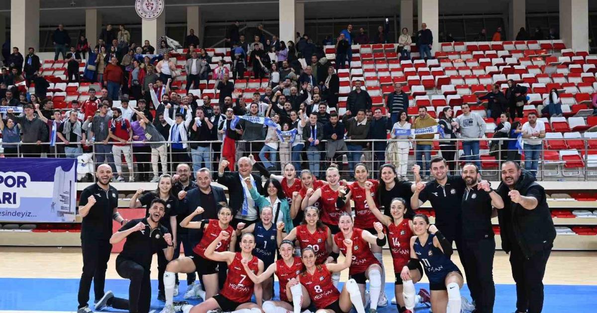 bozuyuk belediye voleybol takimi rakibini farkli gecti fAbyGZkj.jpg